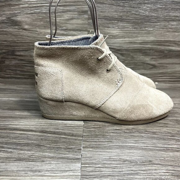 TOMS Desert Beige Suede Wedge Ankle Booties Women's Shoes Size‎ 4 - Picture 1 of 8